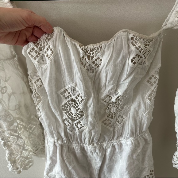 Stone Cold Fox romper - Picture 3 of 5